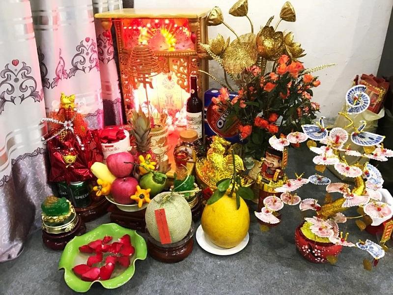 Lễ vật cúng thần tài thổ địa hàng ngày
